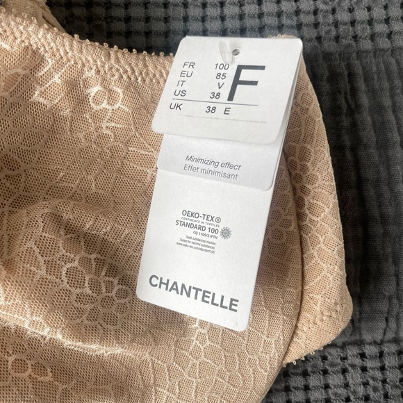 Chantelle C Magnifique Seamless Unlined Minimizer Bra - Picture 4 of 6